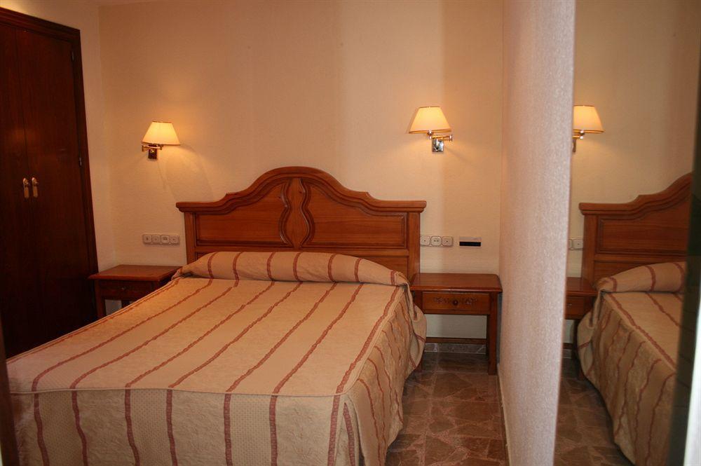 Hotel Tematico Costa Del Sol Торремолинос Экстерьер фото